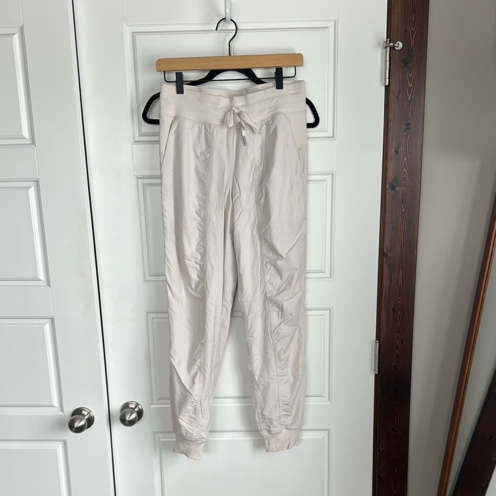 Lululemon studio pant in bone